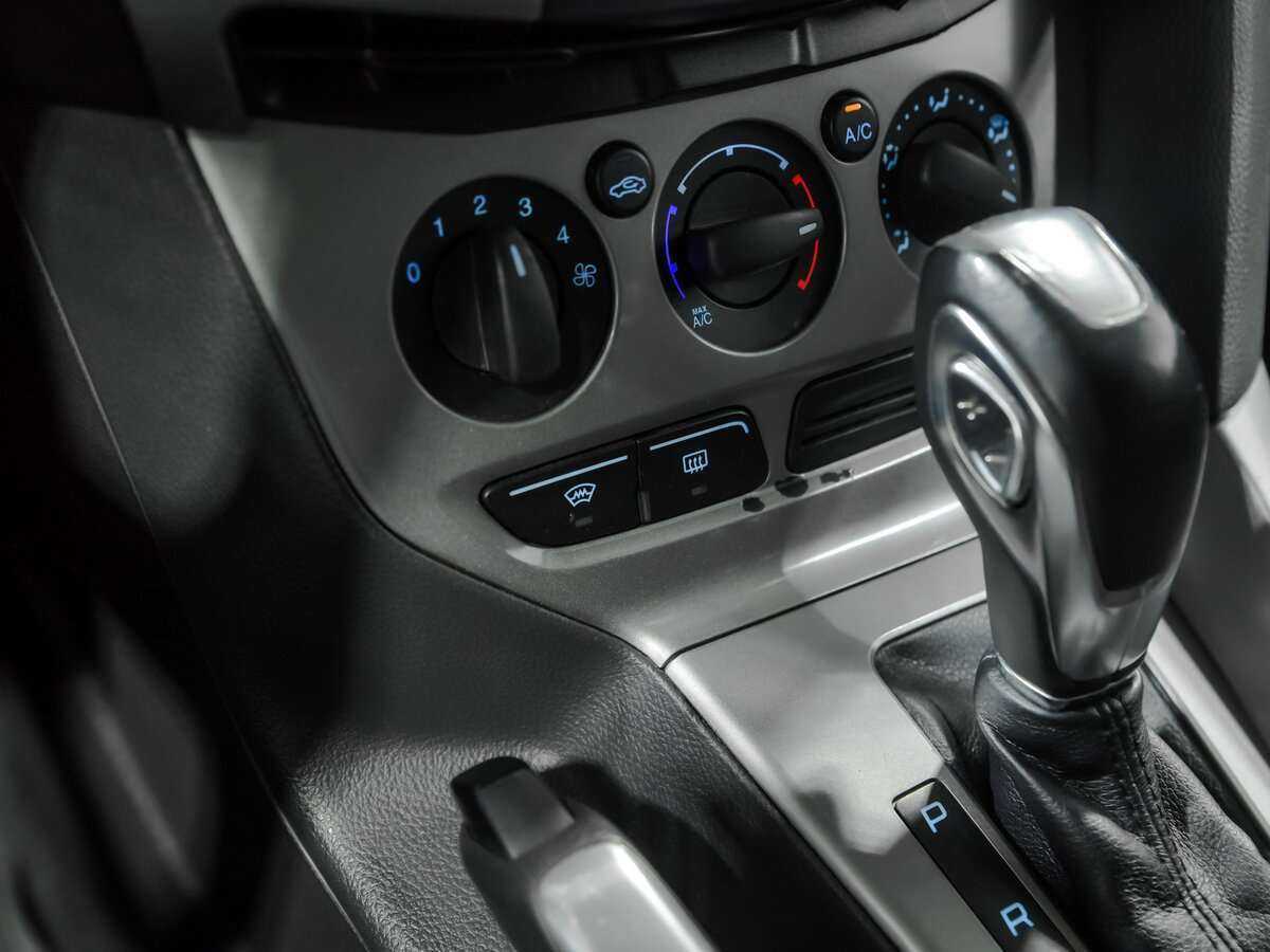 Ford Focus с пробегом — 2013 год. Фото: #10