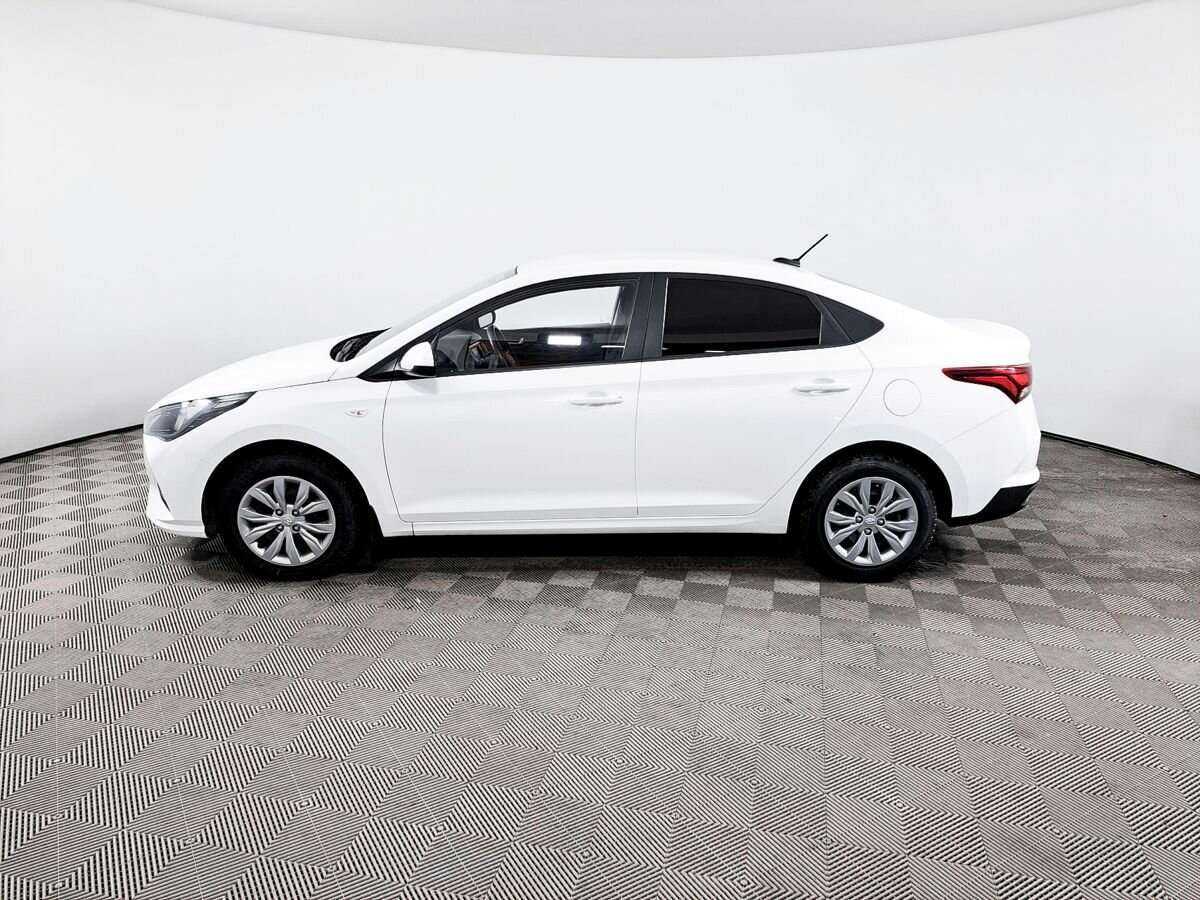 Hyundai Solaris с пробегом — 2021 год. Фото: #7