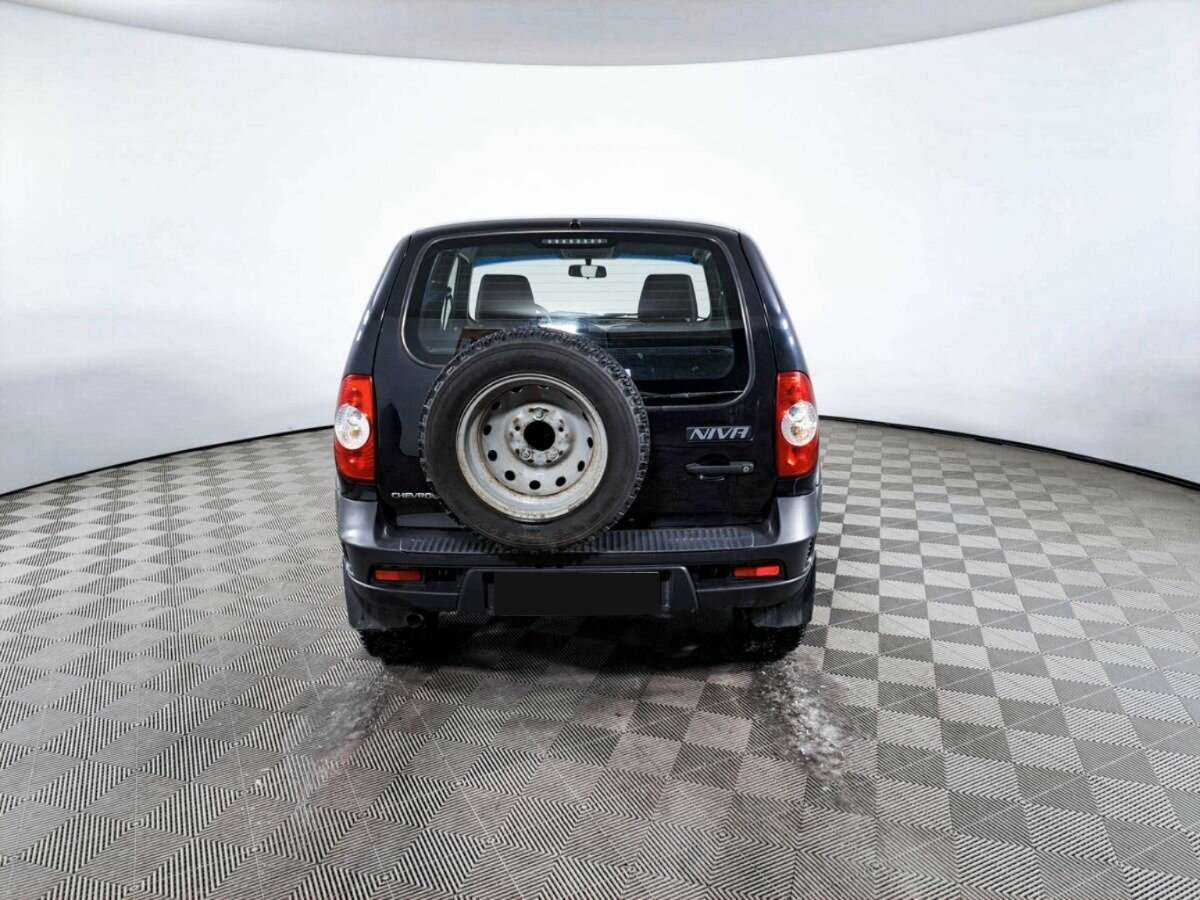 Chevrolet Niva с пробегом — 2018 год. Фото: #5