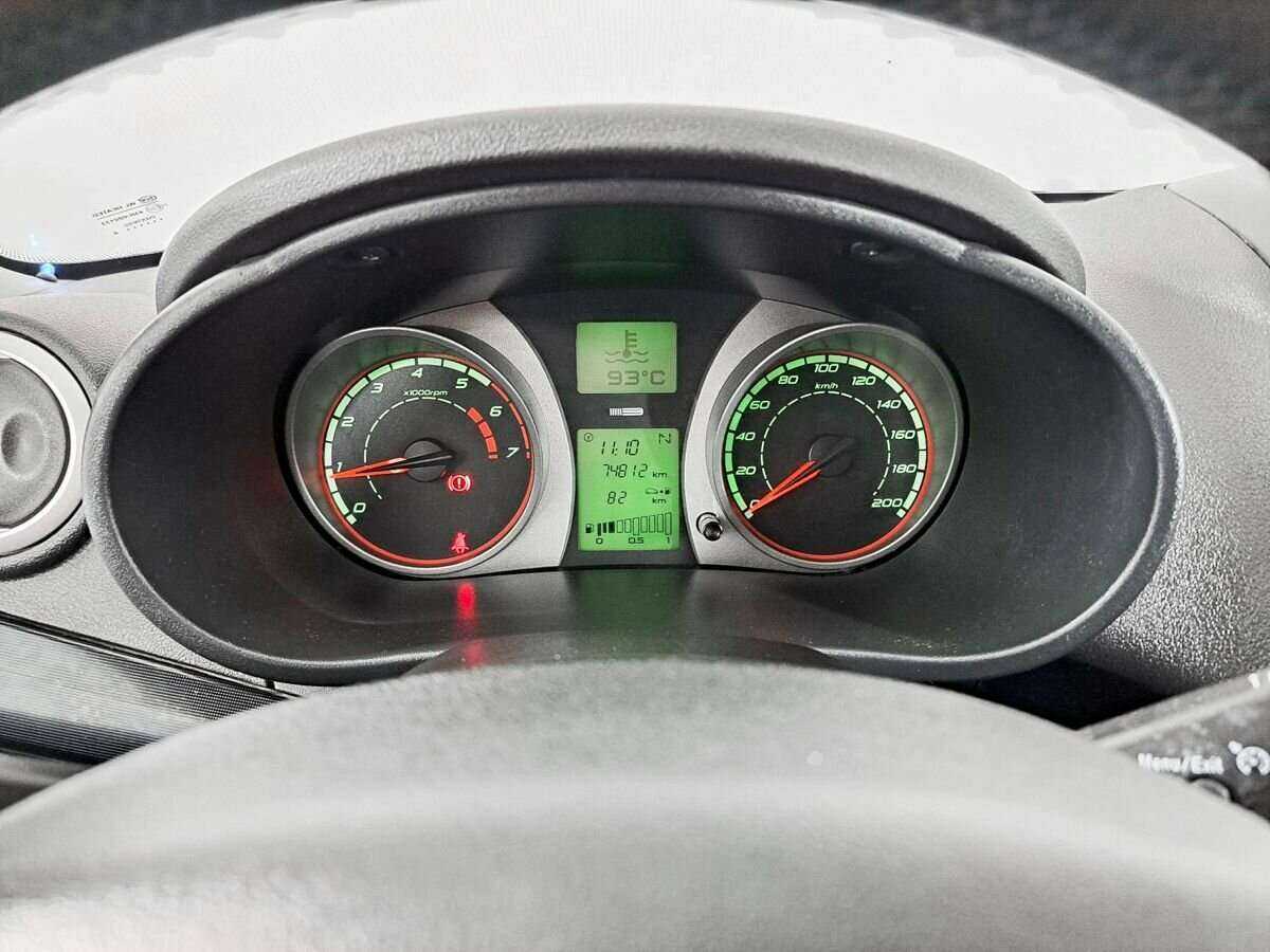 Lada (ВАЗ) Kalina с пробегом — 2016 год. Фото: #12