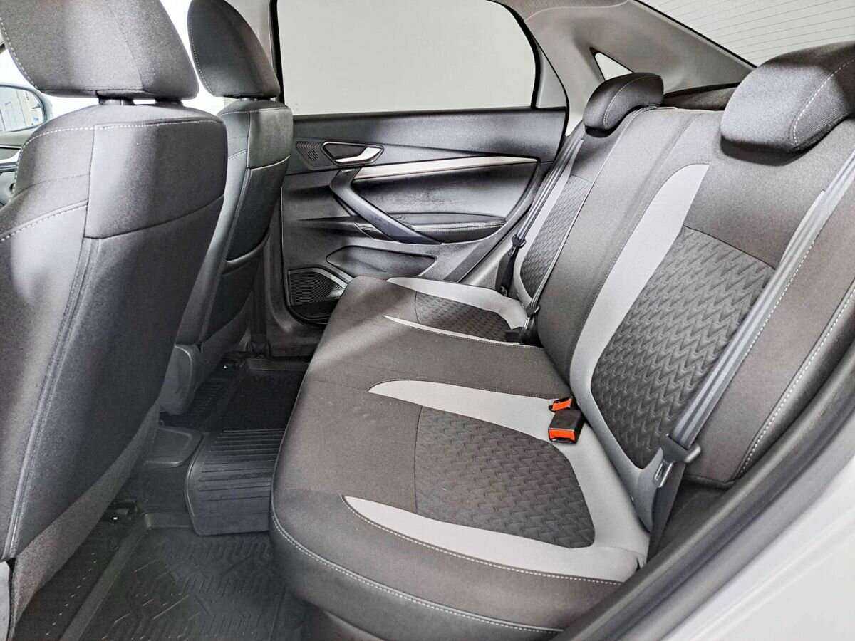 Lada (ВАЗ) Vesta с пробегом — 2023 год. Фото: #11