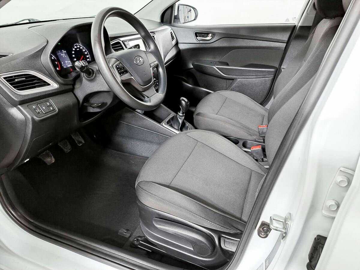 Hyundai Solaris с пробегом — 2019 год. Фото: #12