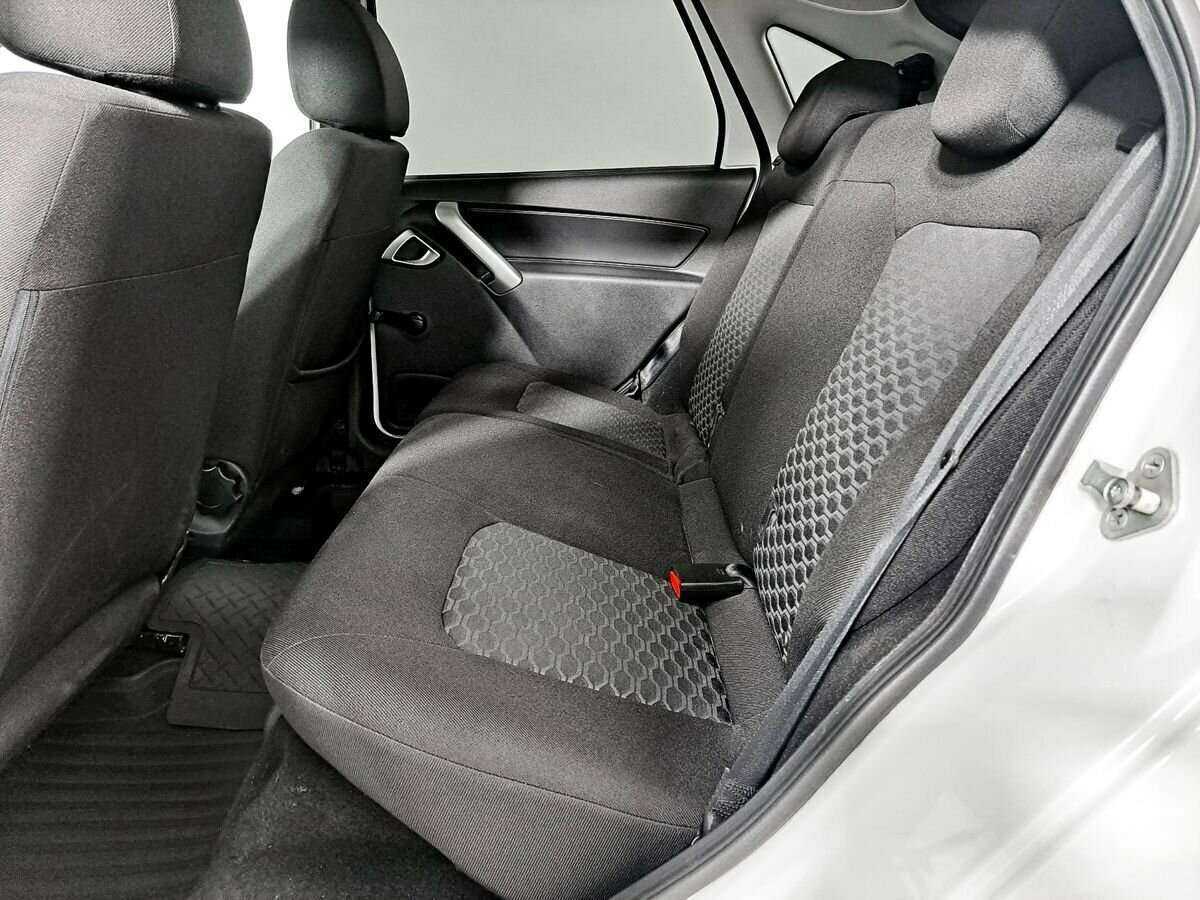 Lada (ВАЗ) Granta с пробегом — 2021 год. Фото: #11