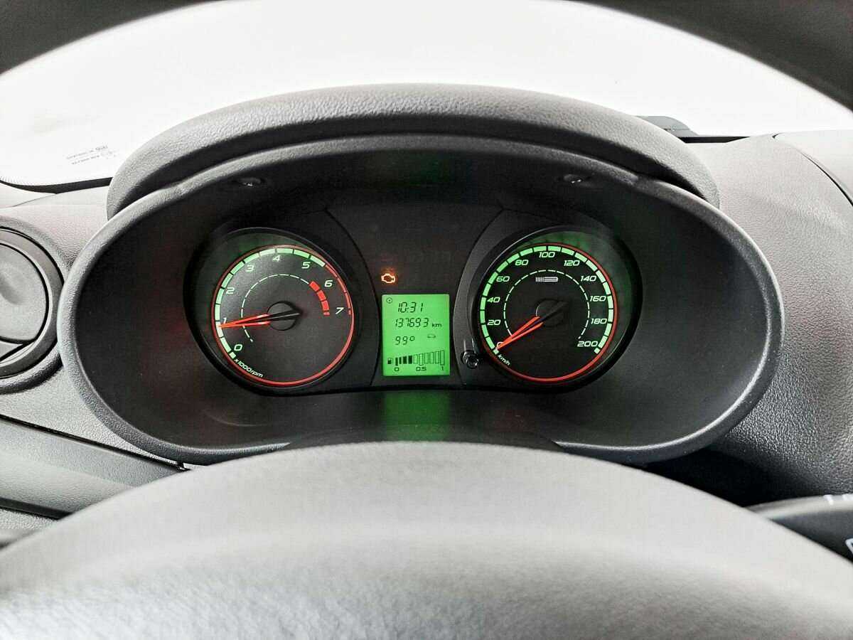 Lada (ВАЗ) Kalina с пробегом — 2018 год. Фото: #10