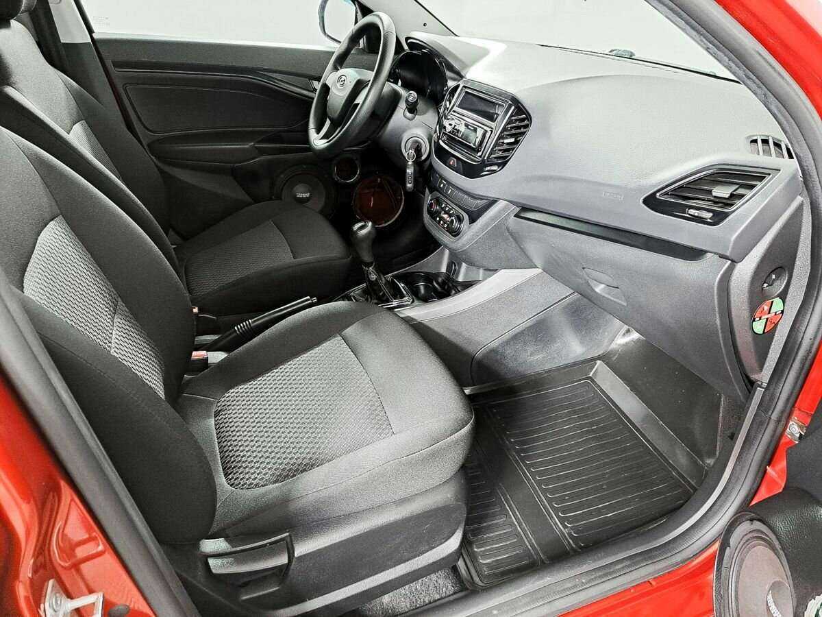 Lada (ВАЗ) Vesta с пробегом — 2016 год. Фото: #7