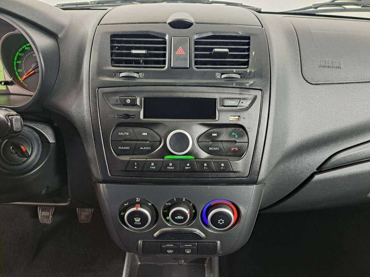 Lada (ВАЗ) Kalina с пробегом — 2017 год. Фото: #12