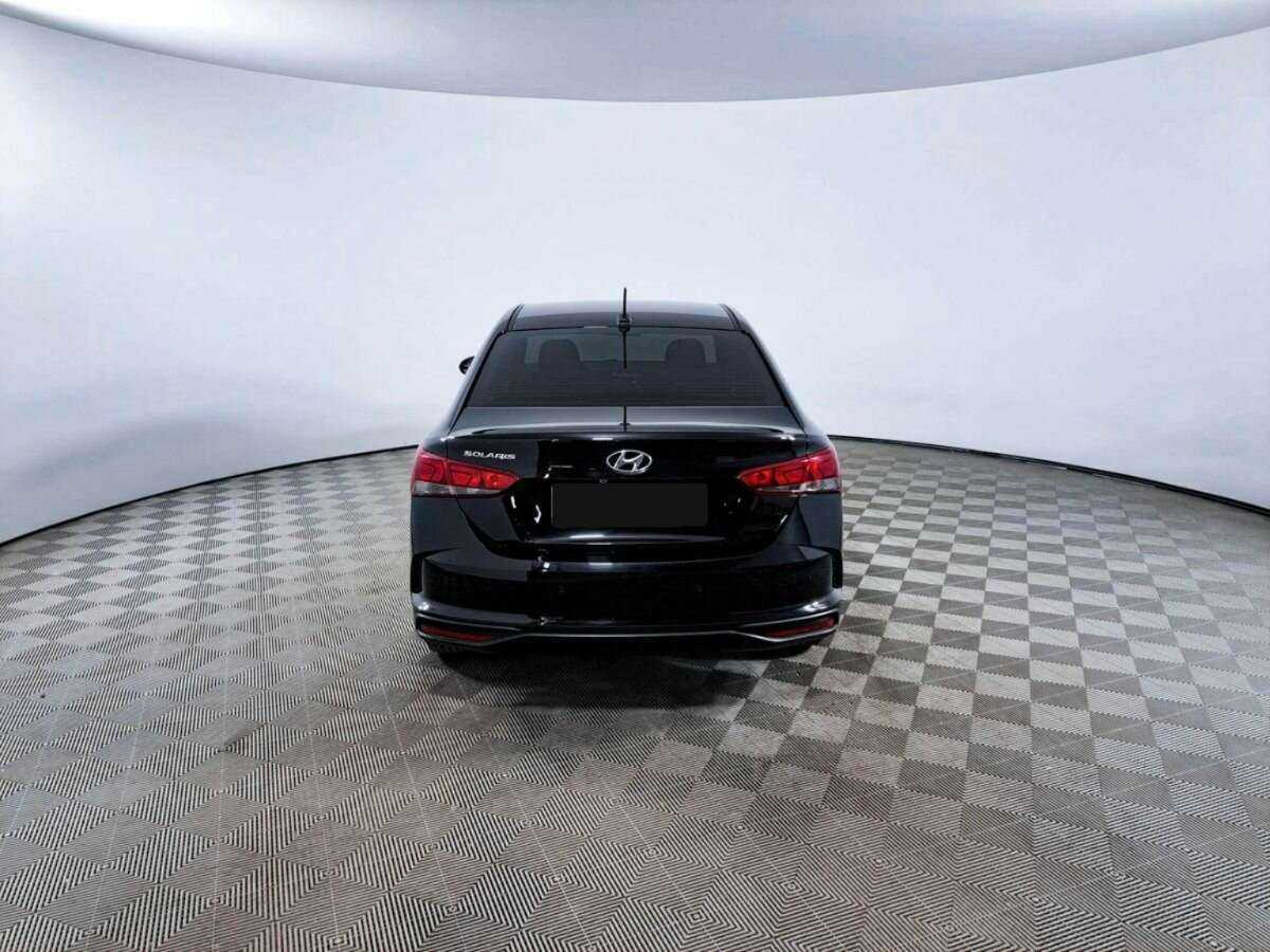 Hyundai Solaris с пробегом — 2022 год. Фото: #5
