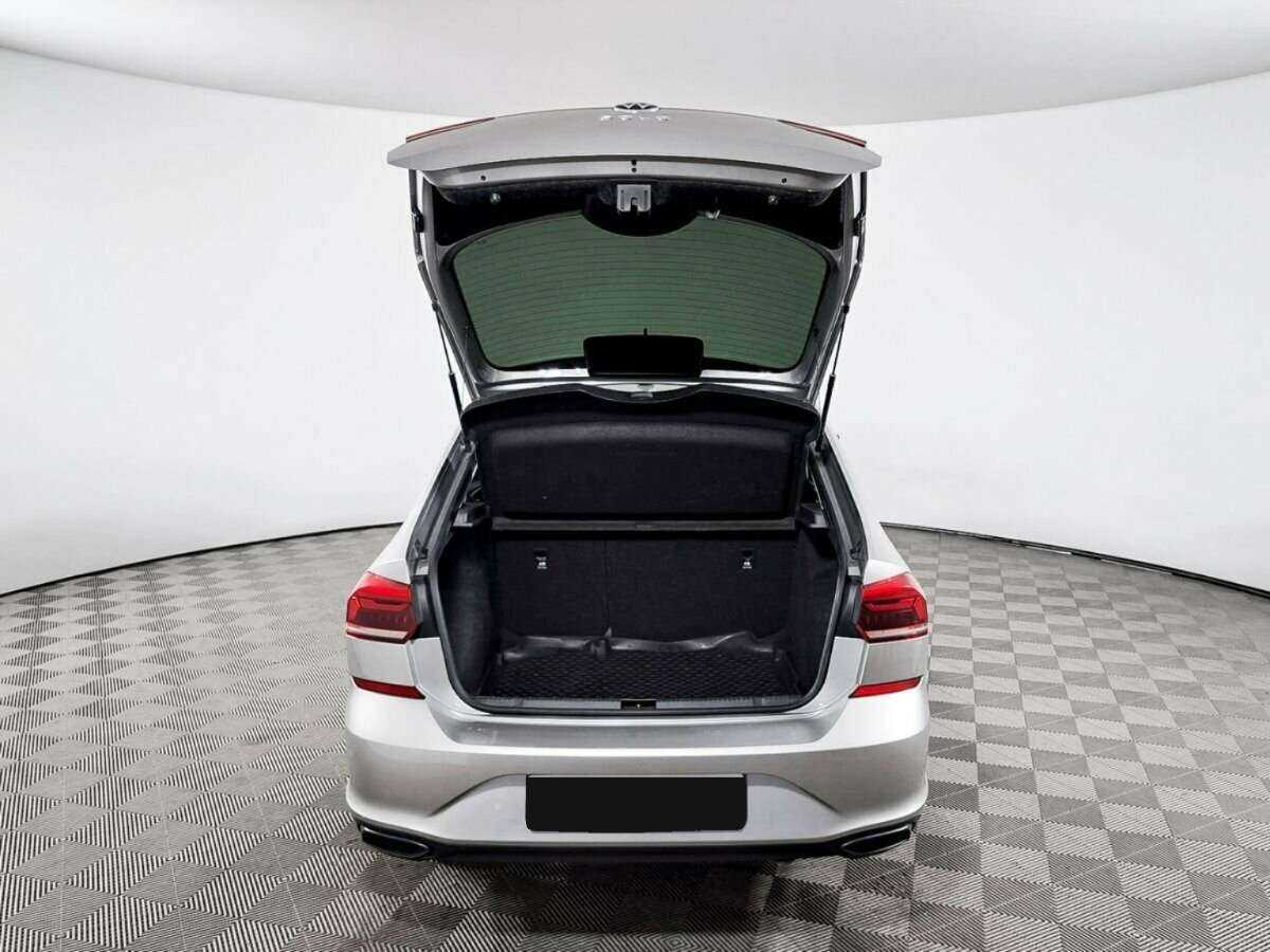 Volkswagen Polo с пробегом — 2020 год. Фото: #9