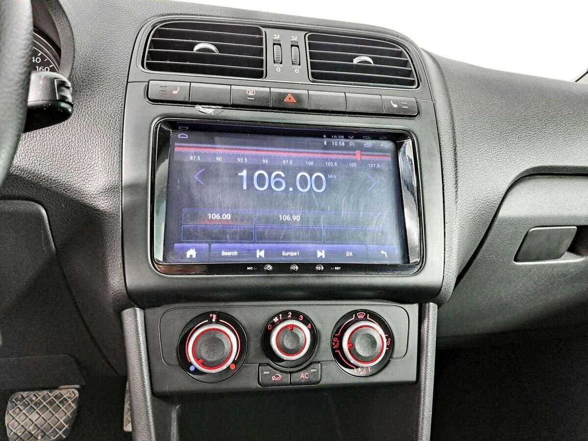 Volkswagen Polo с пробегом — 2012 год. Фото: #11