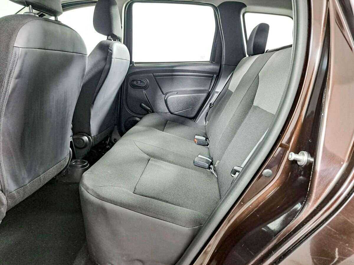 Renault Duster с пробегом — 2017 год. Фото: #9