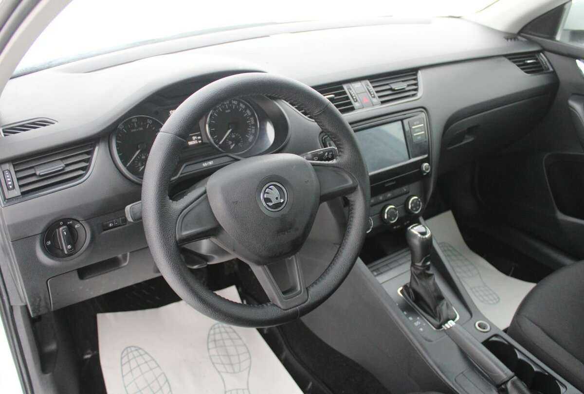 Skoda Octavia с пробегом — 2017 год. Фото: #12