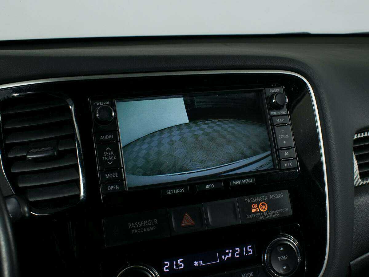 Mitsubishi Outlander с пробегом — 2013 год. Фото: #12