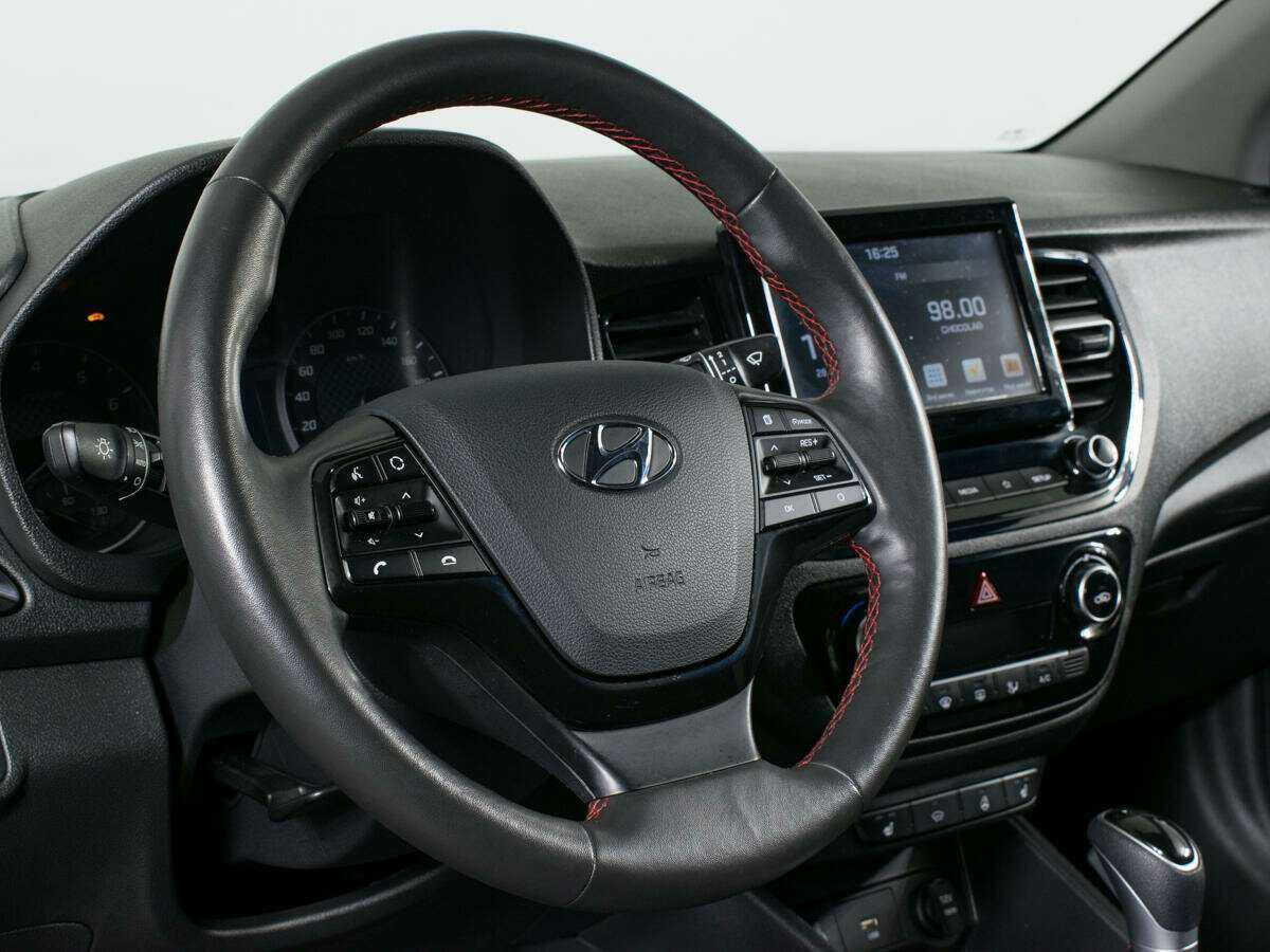 Hyundai Solaris с пробегом — 2021 год. Фото: #14