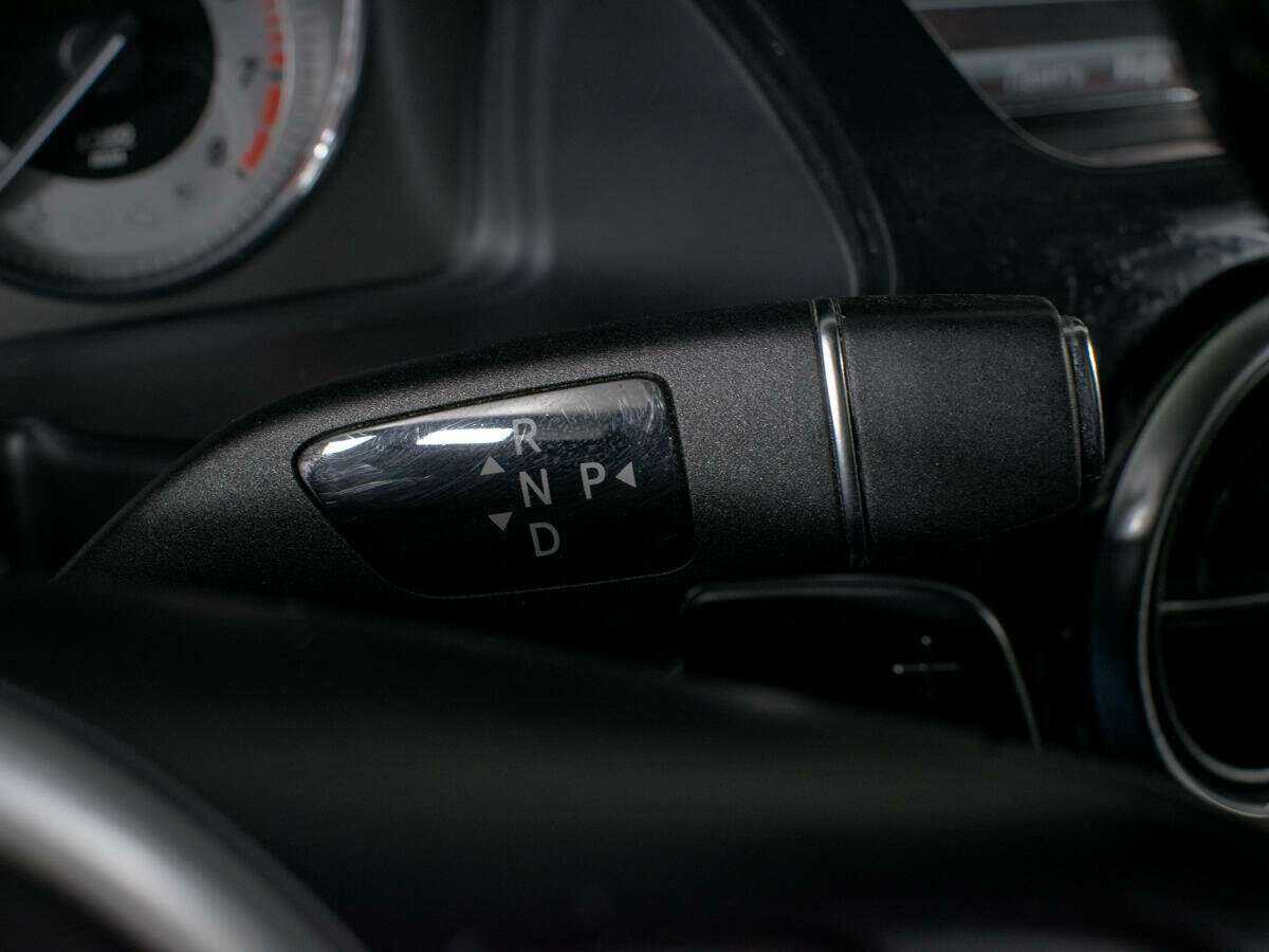 Mercedes-Benz GLK-Класс с пробегом — 2012 год. Фото: #16