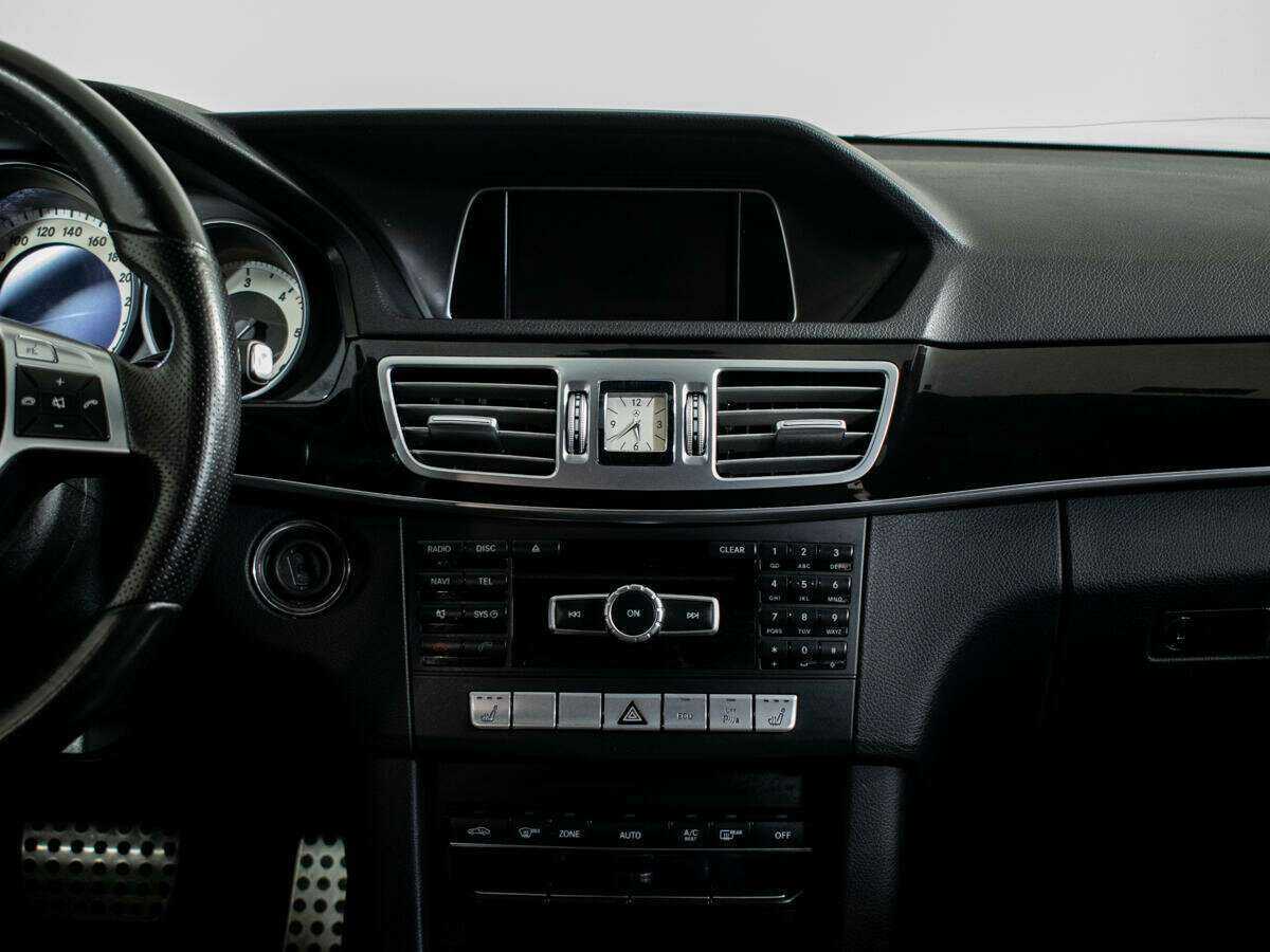 Mercedes-Benz E-Класс с пробегом — 2014 год. Фото: #10