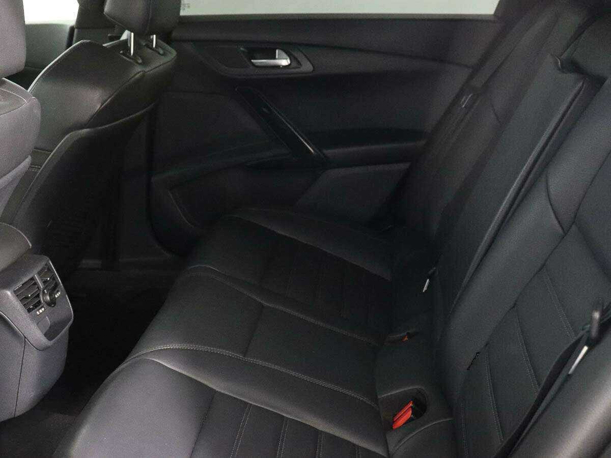 Peugeot 508 с пробегом — 2012 год. Фото: #8