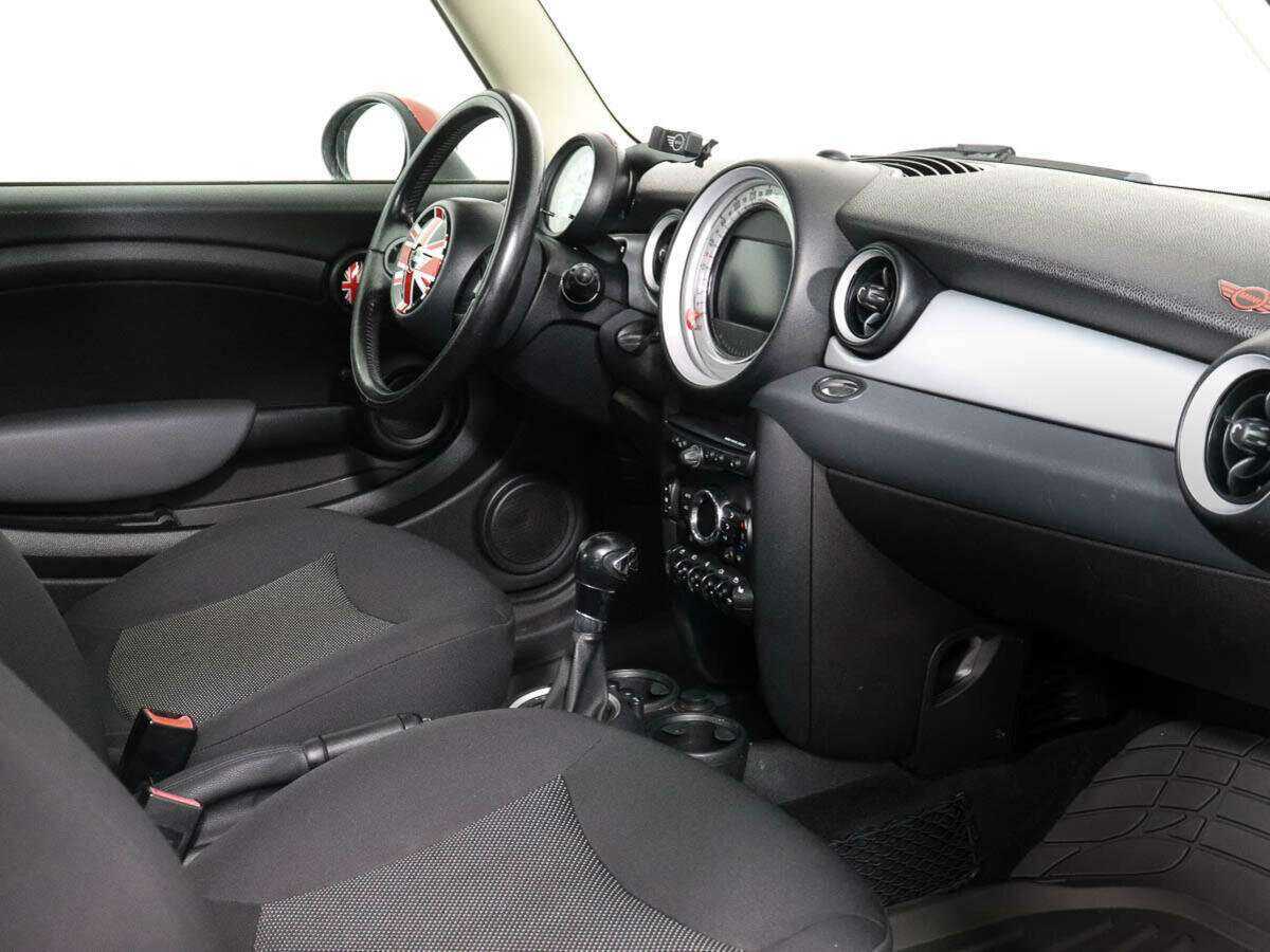 Mini Clubman с пробегом — 2012 год. Фото: #6