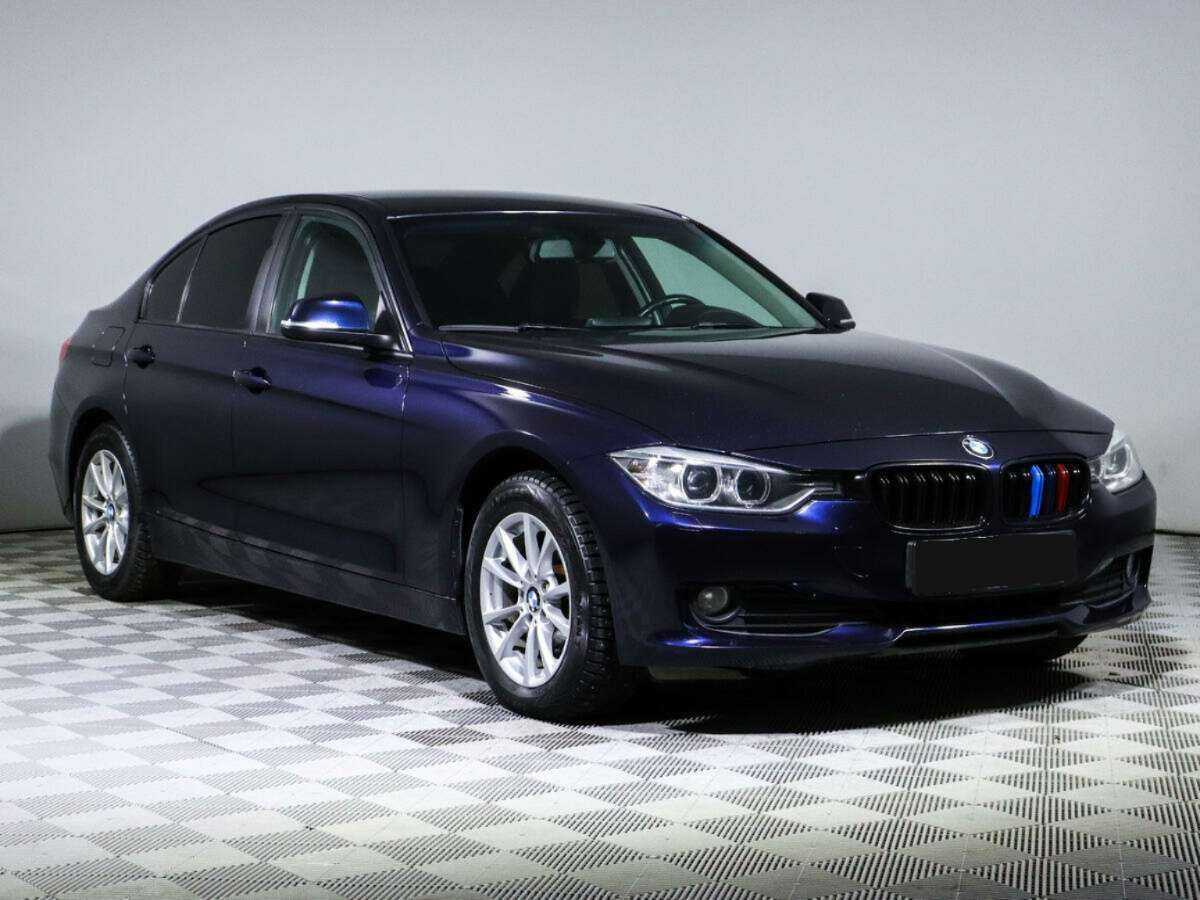 BMW 3 серии с пробегом — 2013 год. Фото: #2