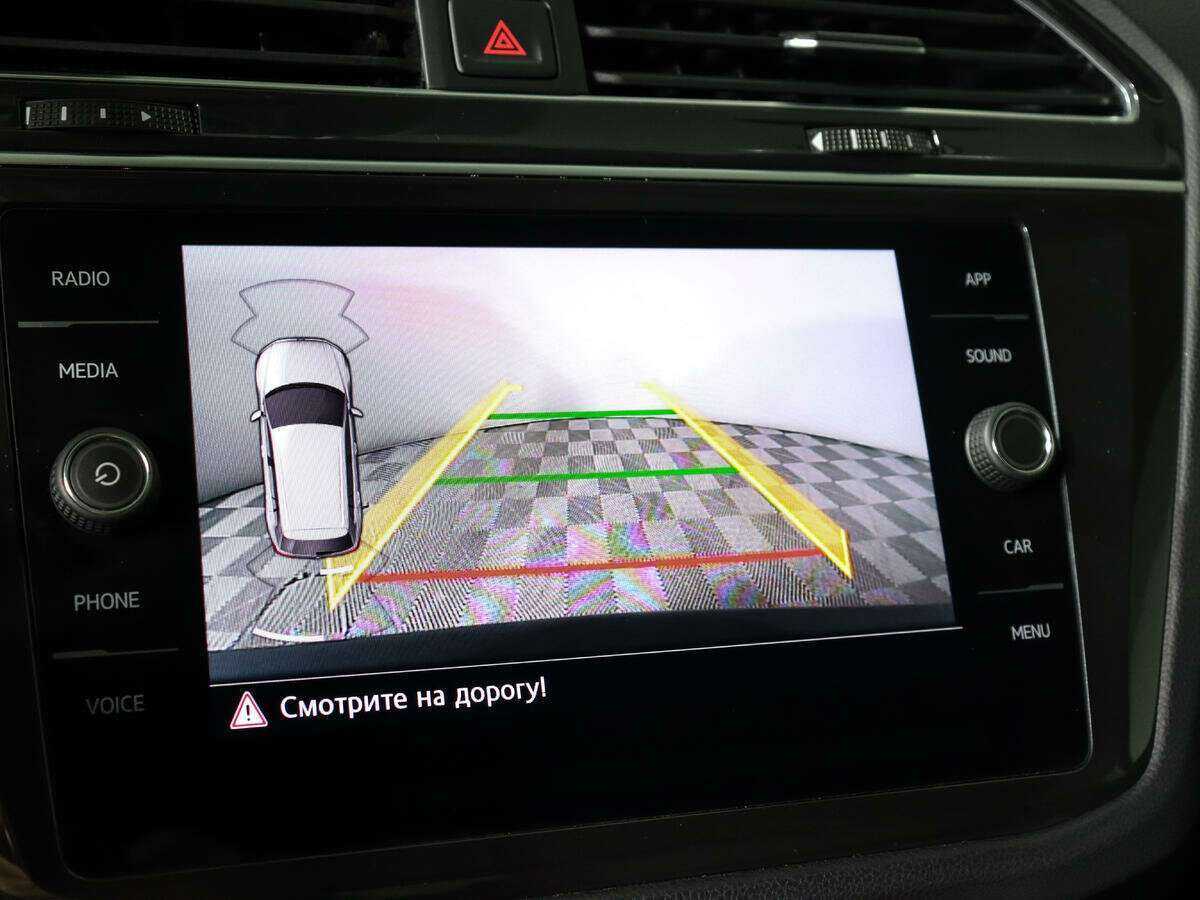 Volkswagen Tiguan с пробегом — 2020 год. Фото: #12