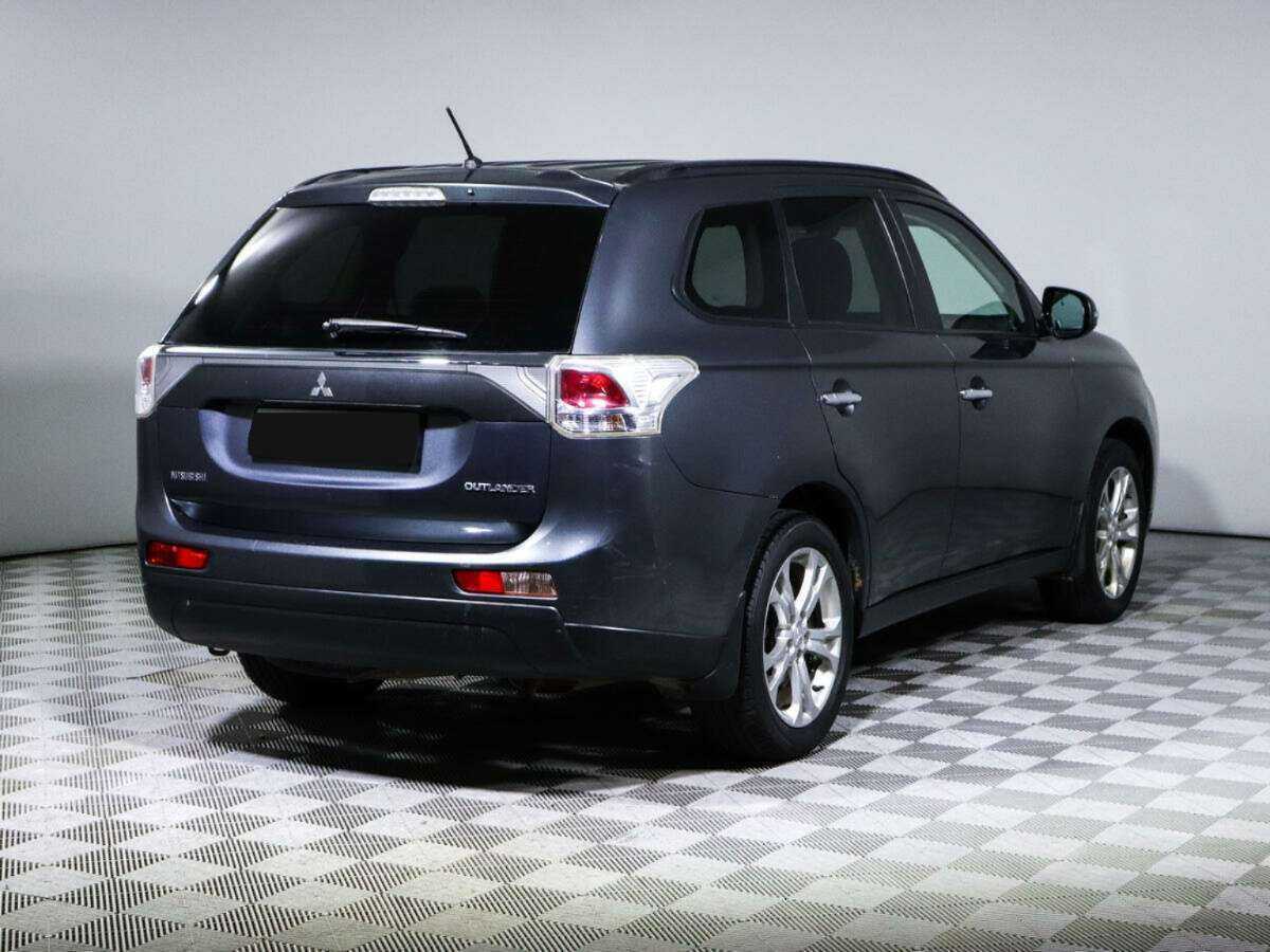 Mitsubishi Outlander с пробегом — 2013 год. Фото: #3