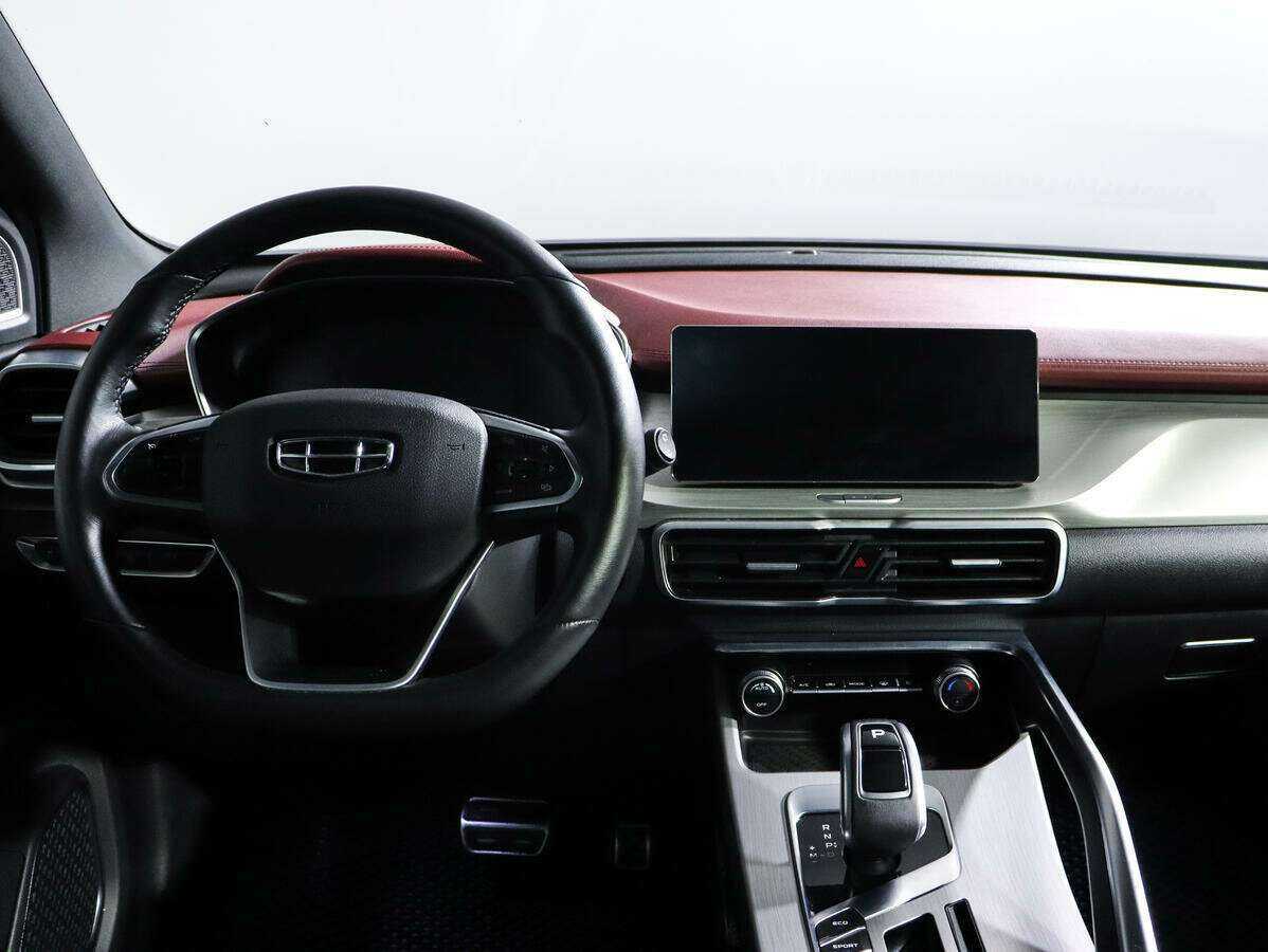 Geely Coolray с пробегом — 2021 год. Фото: #11