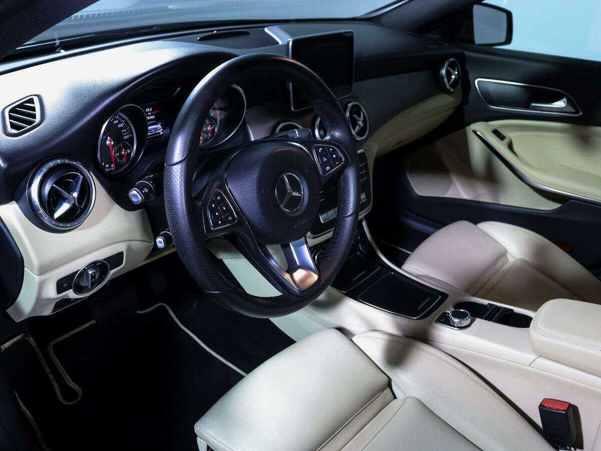 Mercedes-Benz CLA с пробегом — 2017 год. Фото: #8