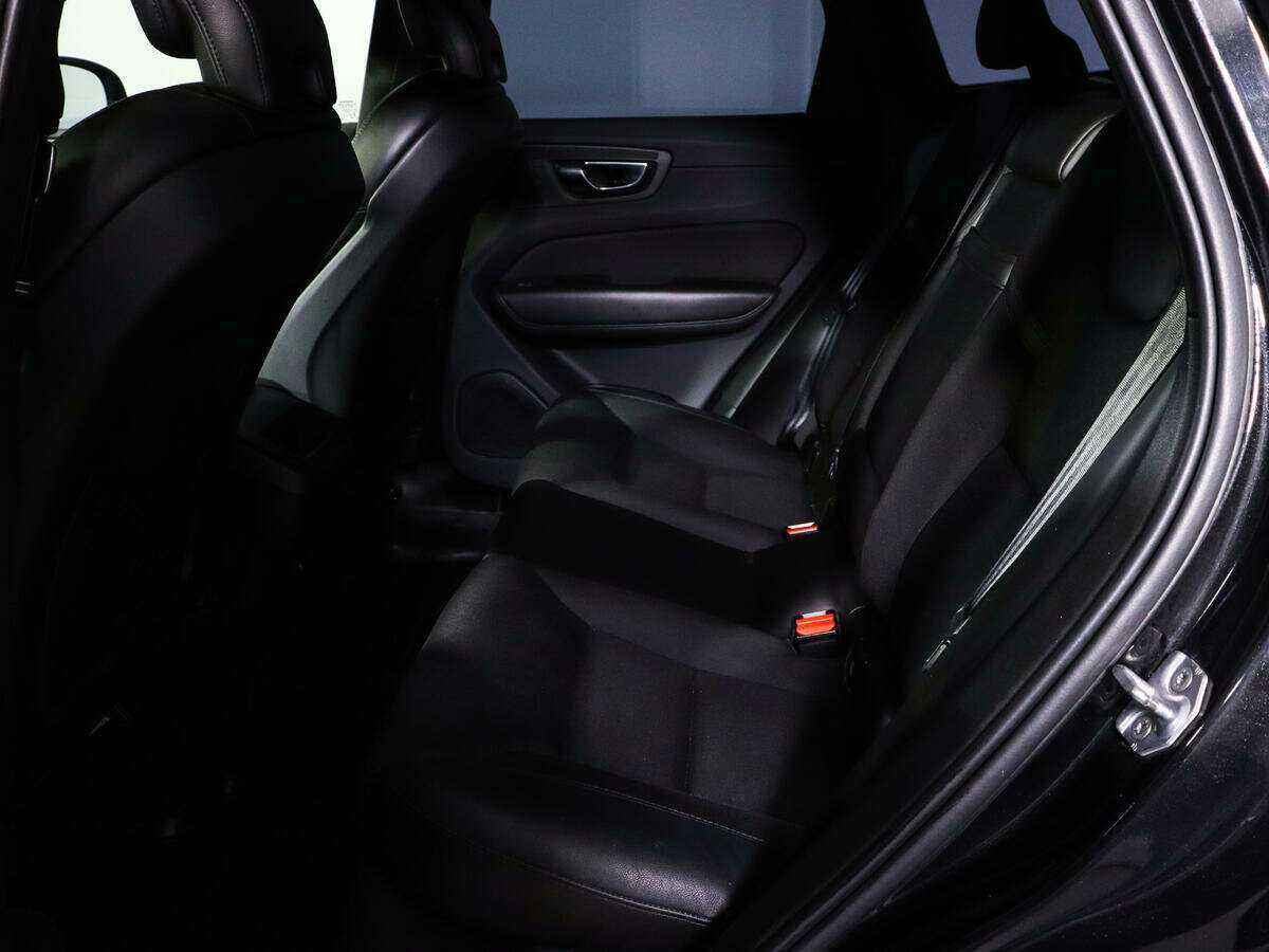 Volvo XC60 с пробегом — 2018 год. Фото: #9
