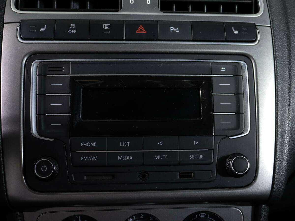 Volkswagen Polo с пробегом — 2019 год. Фото: #17