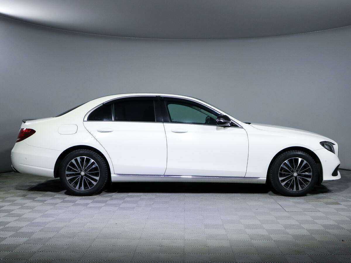 Mercedes-Benz E-Класс с пробегом — 2016 год. Фото: #3