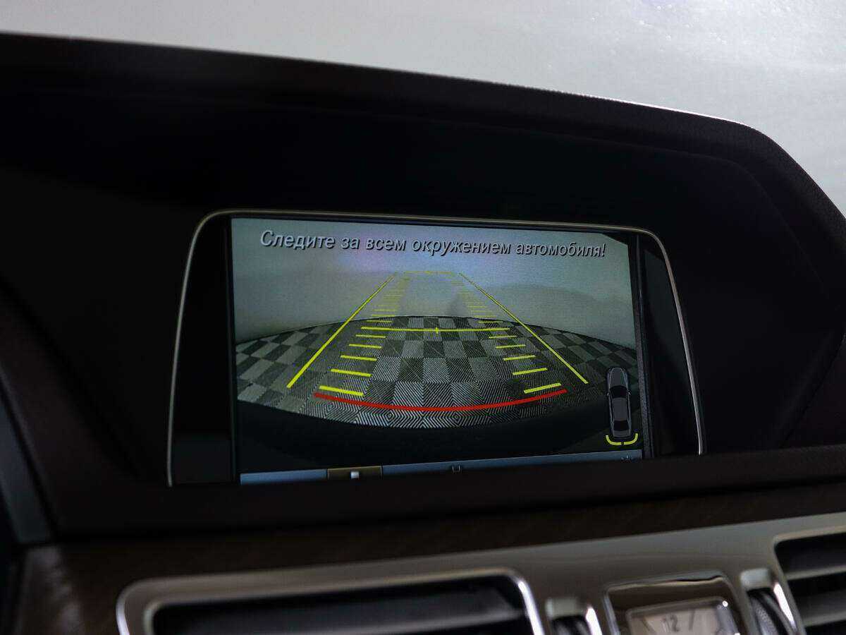 Mercedes-Benz E-Класс с пробегом — 2015 год. Фото: #17