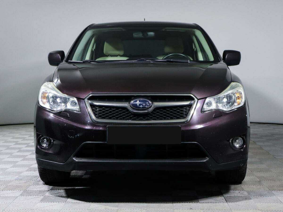 Subaru XV с пробегом — 2012 год. Фото: #1