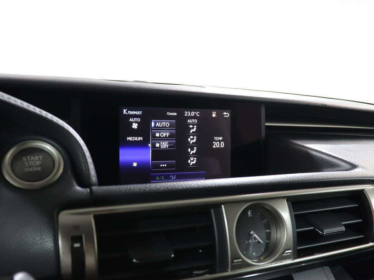 Lexus IS с пробегом — 2015 год. Фото: #22