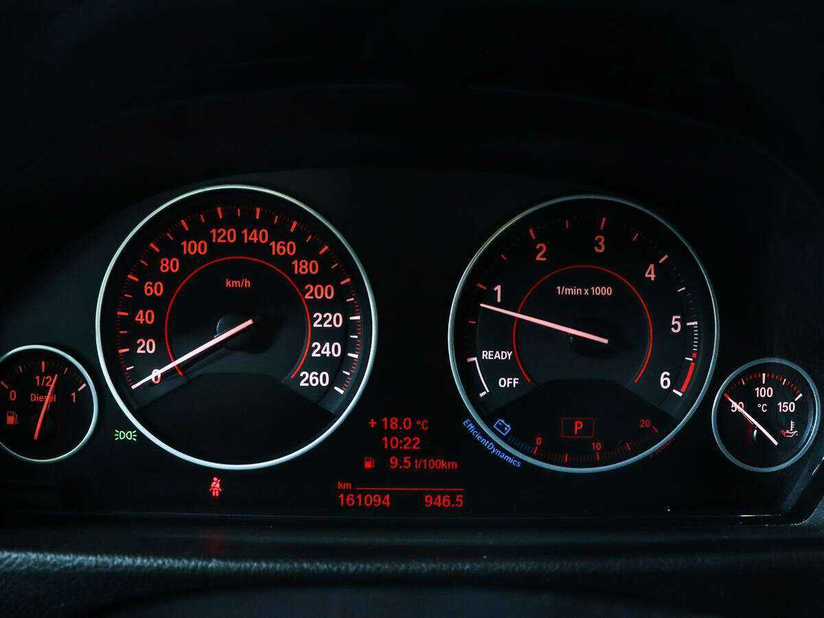 BMW 3 серии с пробегом — 2014 год. Фото: #10