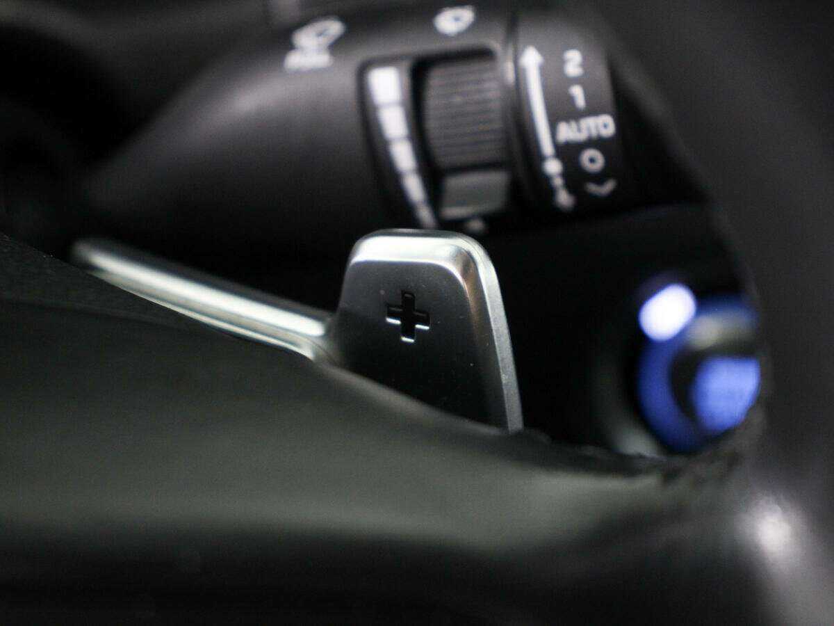 Hyundai Genesis с пробегом — 2014 год. Фото: #19