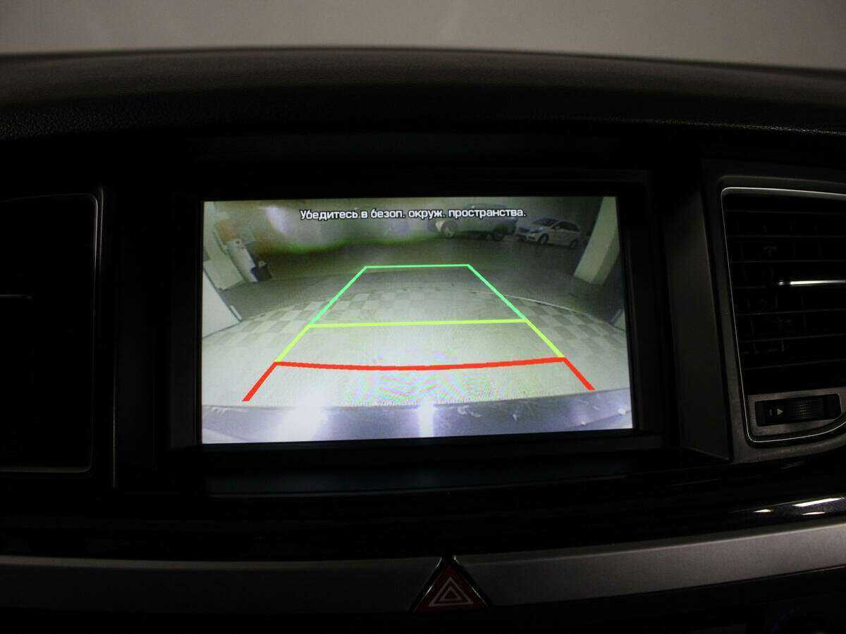 Hyundai Genesis с пробегом — 2014 год. Фото: #24