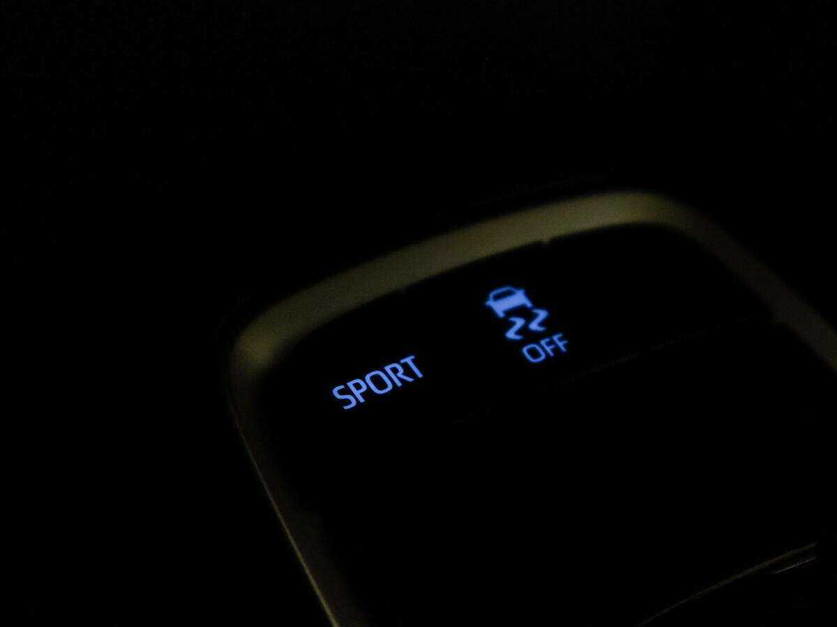 Toyota Corolla с пробегом — 2022 год. Фото: #19