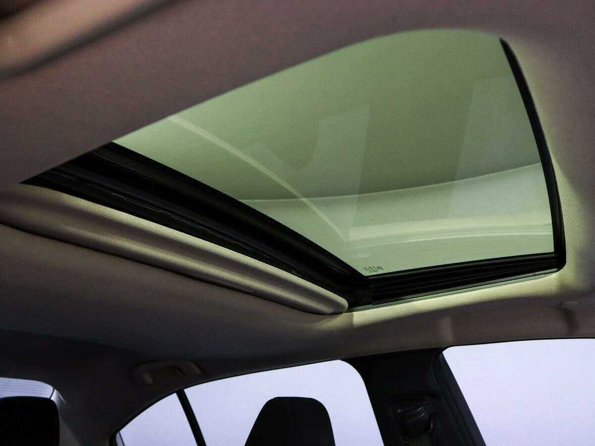 Toyota Corolla с пробегом — 2022 год. Фото: #11