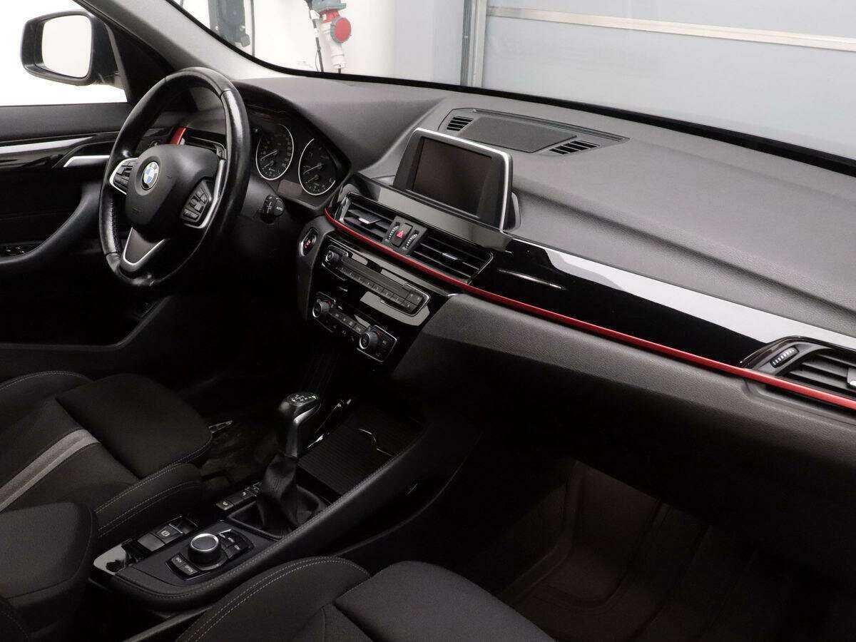 BMW X1 с пробегом — 2017 год. Фото: #6