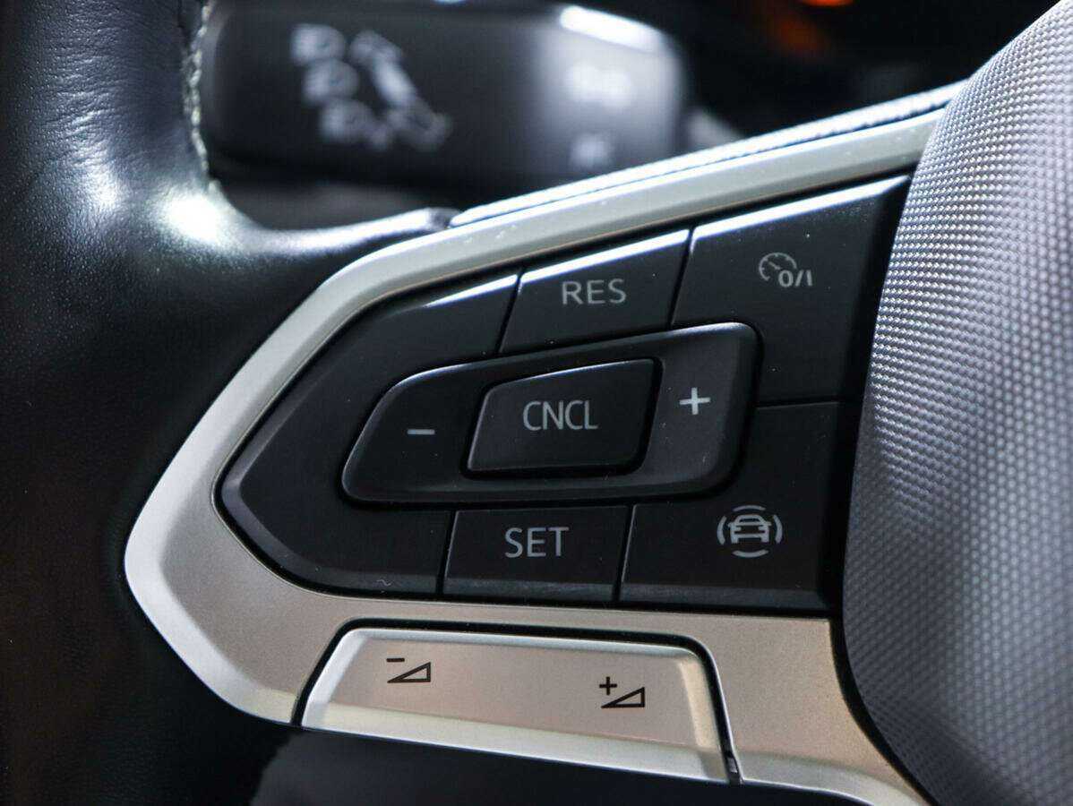 Volkswagen Polo с пробегом — 2020 год. Фото: #17