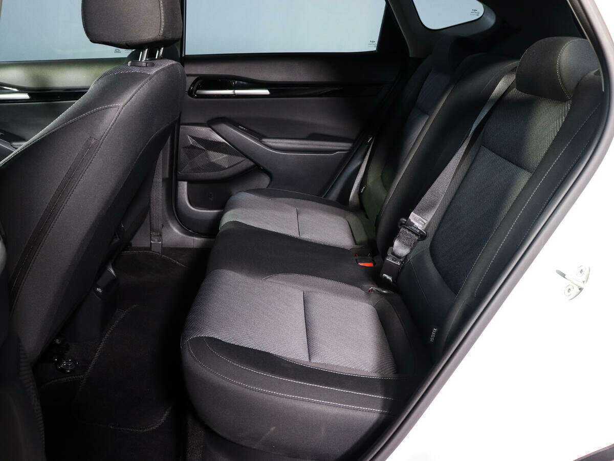 Kia Seltos с пробегом — 2023 год. Фото: #9