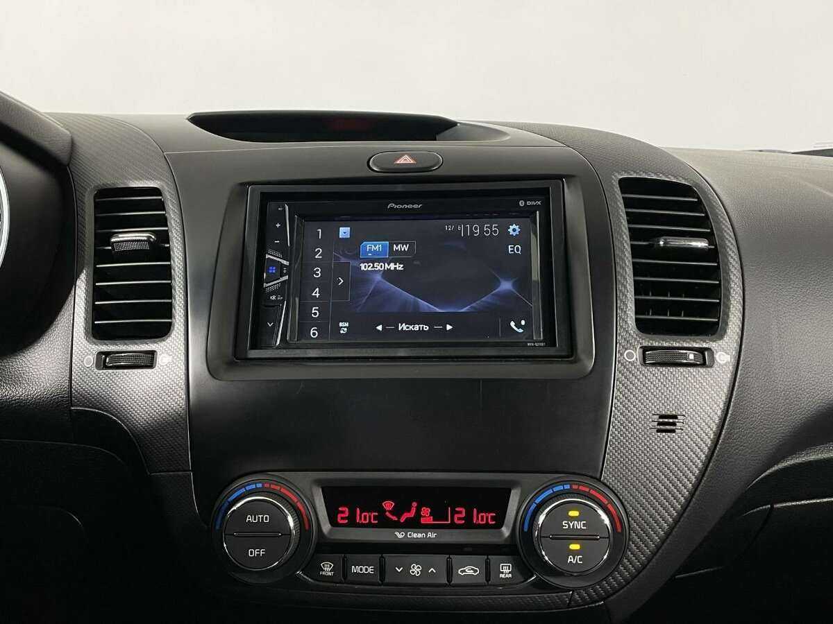 Kia Cerato с пробегом — 2017 год. Фото: #10