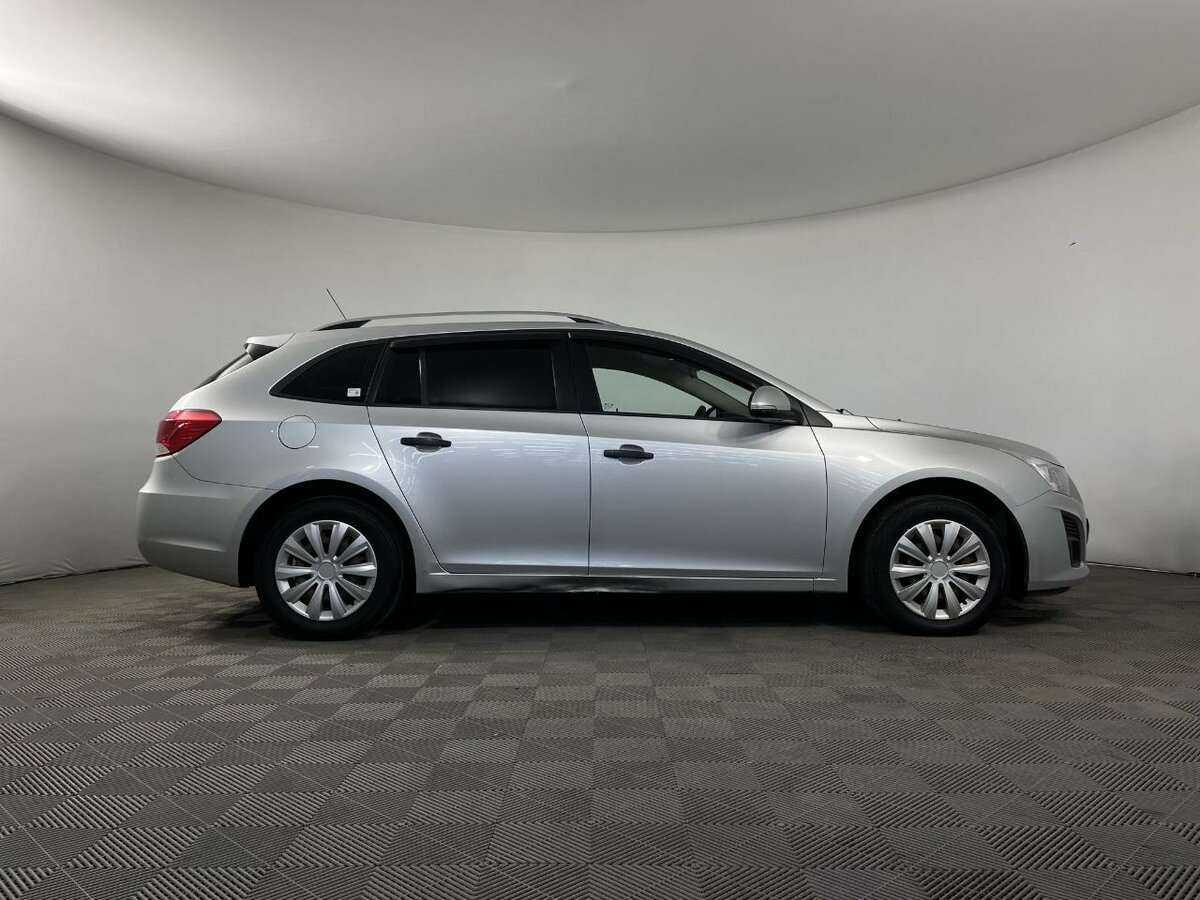 Chevrolet Cruze с пробегом — 2014 год. Фото: #2