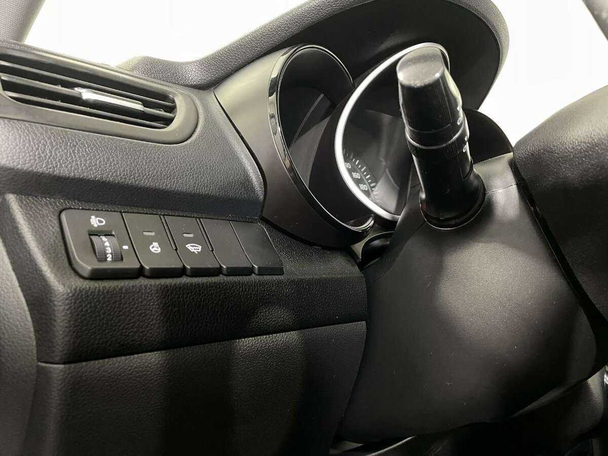 Kia Rio с пробегом — 2017 год. Фото: #7