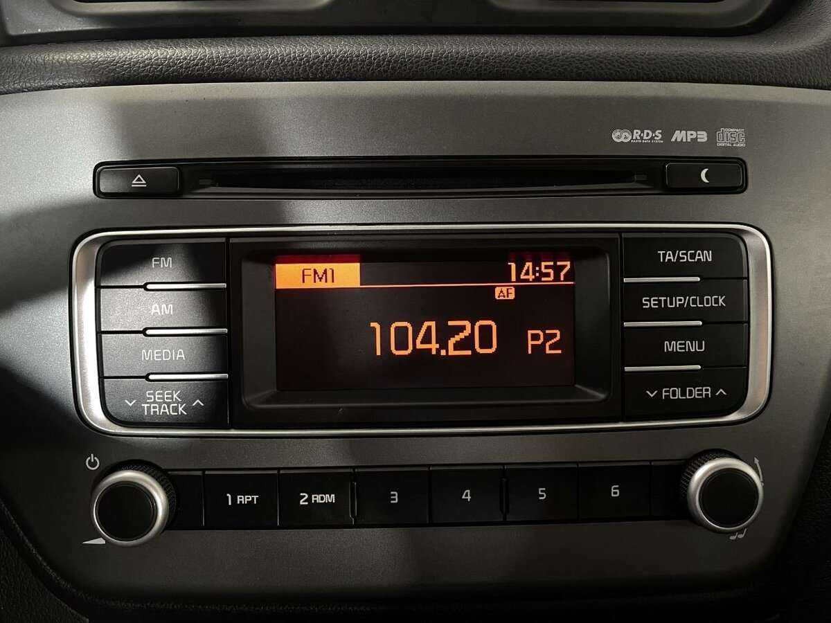 Kia Rio с пробегом — 2017 год. Фото: #10