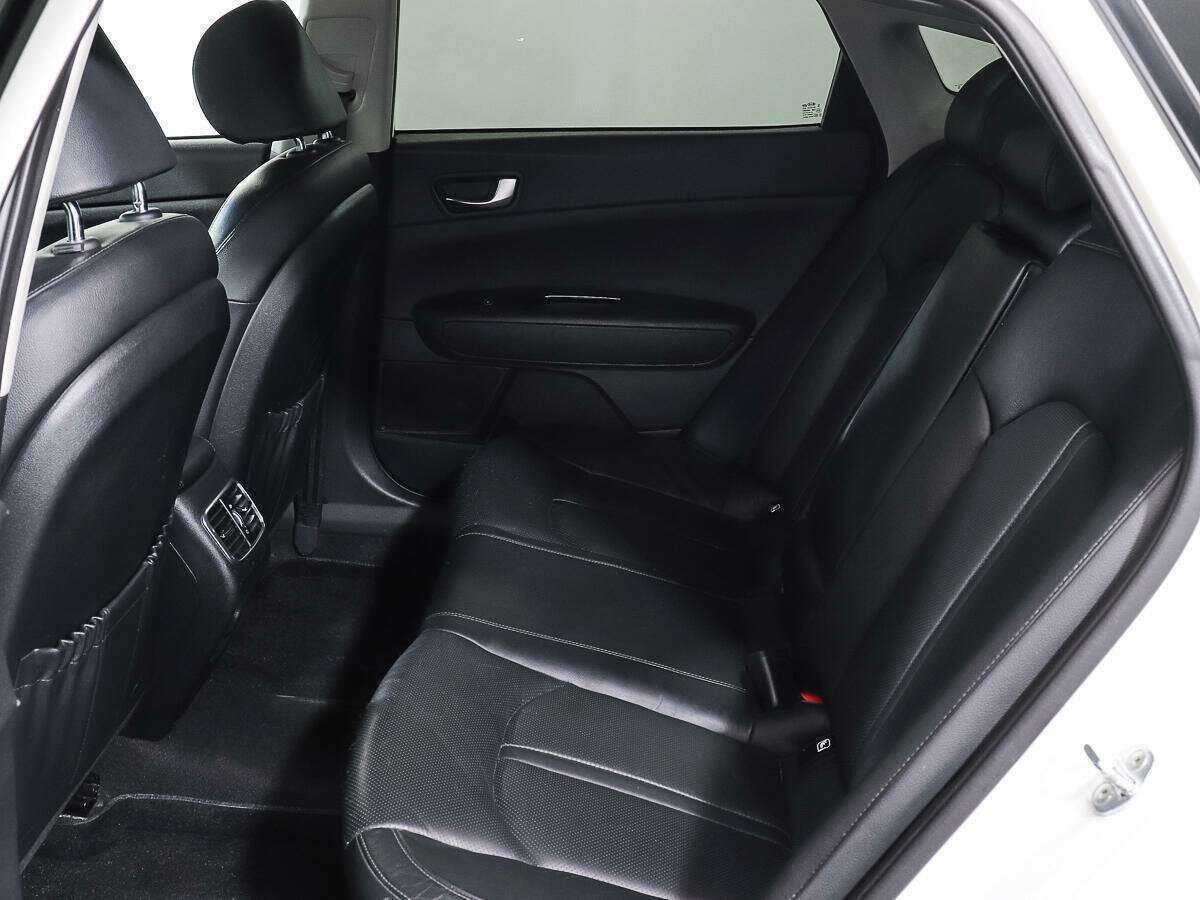 Kia Optima с пробегом — 2019 год. Фото: #9