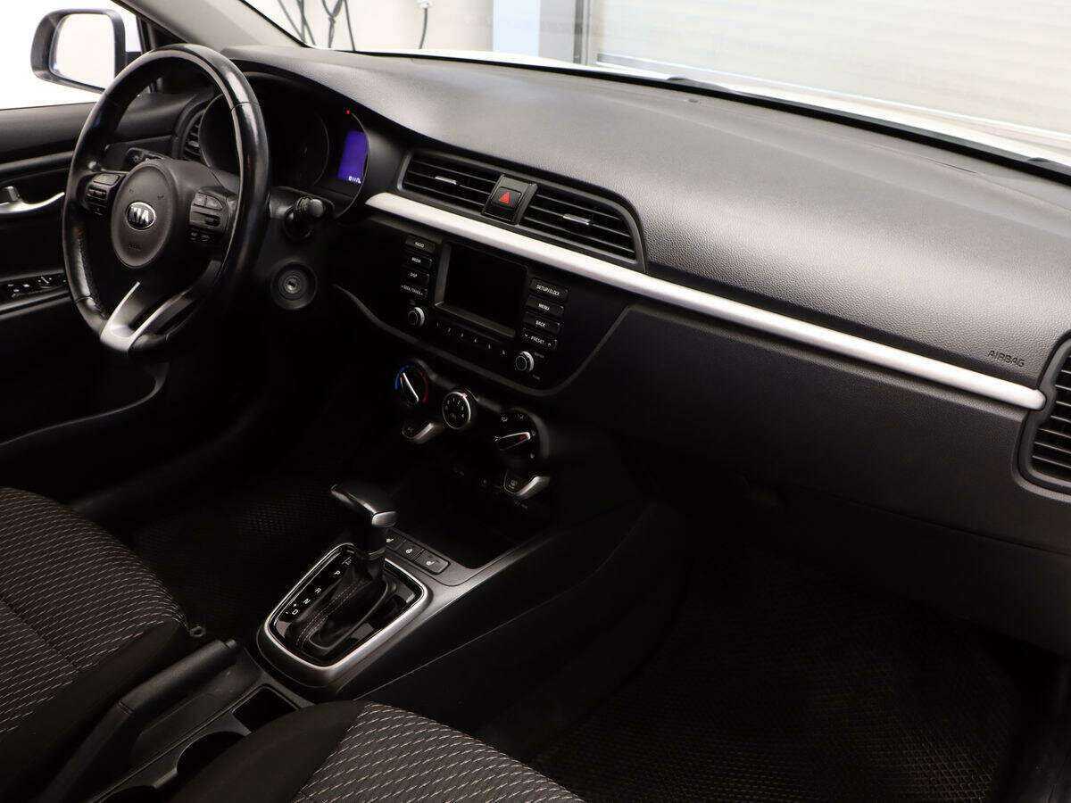 Kia Rio с пробегом — 2018 год. Фото: #6