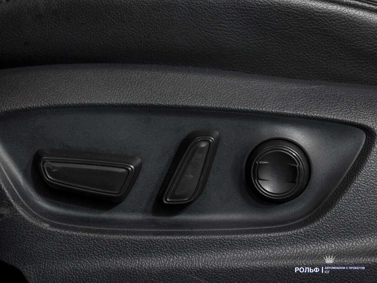 Toyota Camry с пробегом — 2018 год. Фото: #13