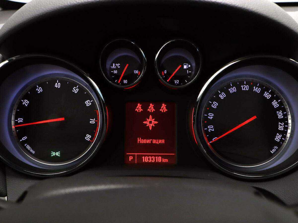 Opel Mokka с пробегом — 2014 год. Фото: #17