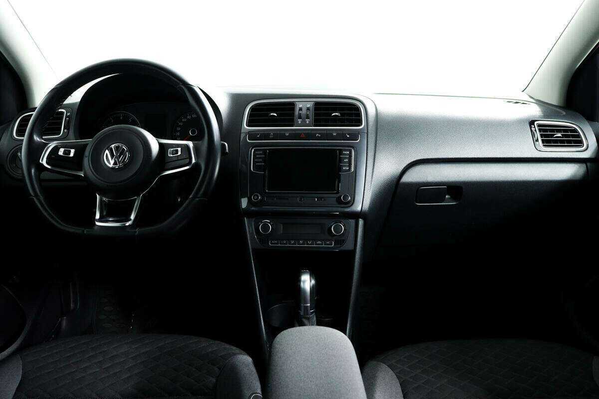 Volkswagen Polo с пробегом — 2019 год. Фото: #10