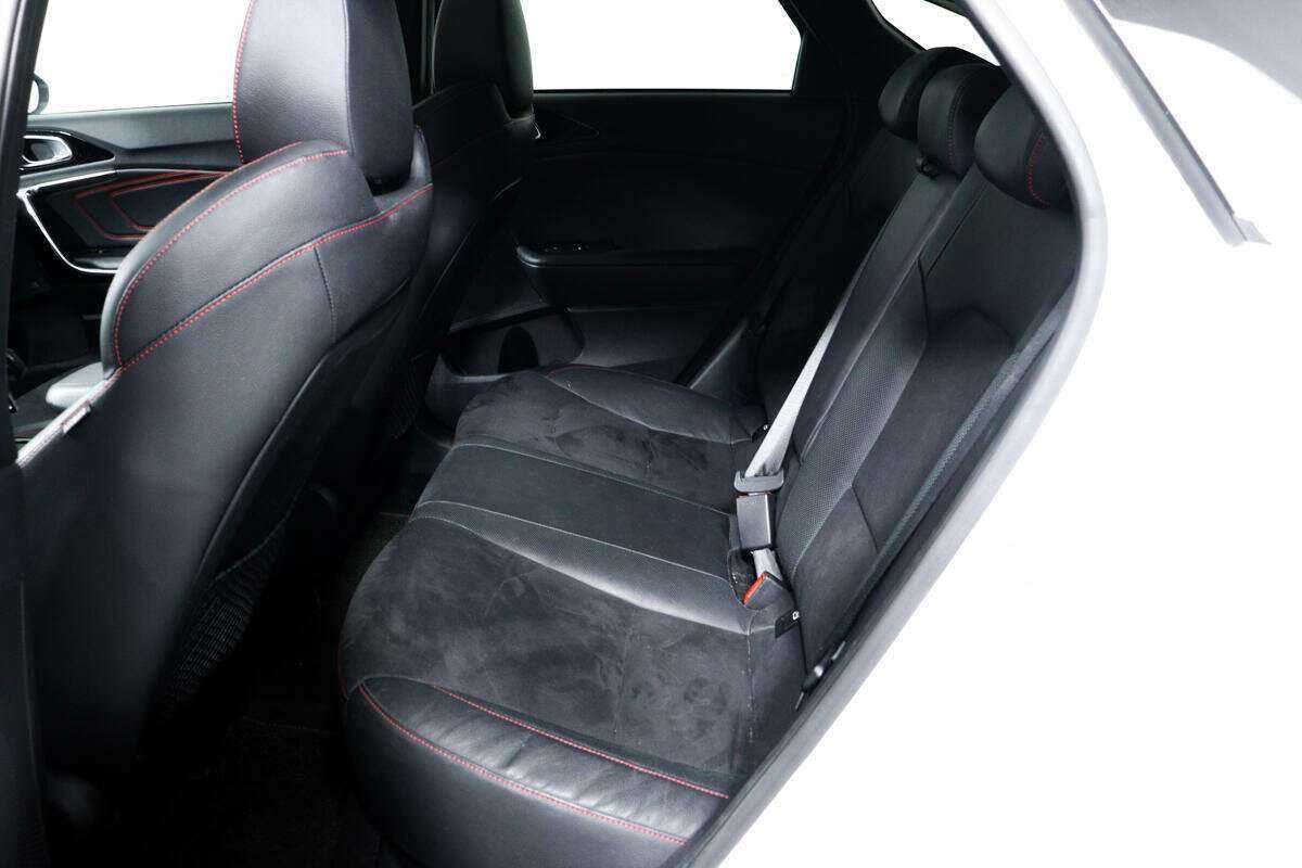 Kia Proceed с пробегом — 2019 год. Фото: #11